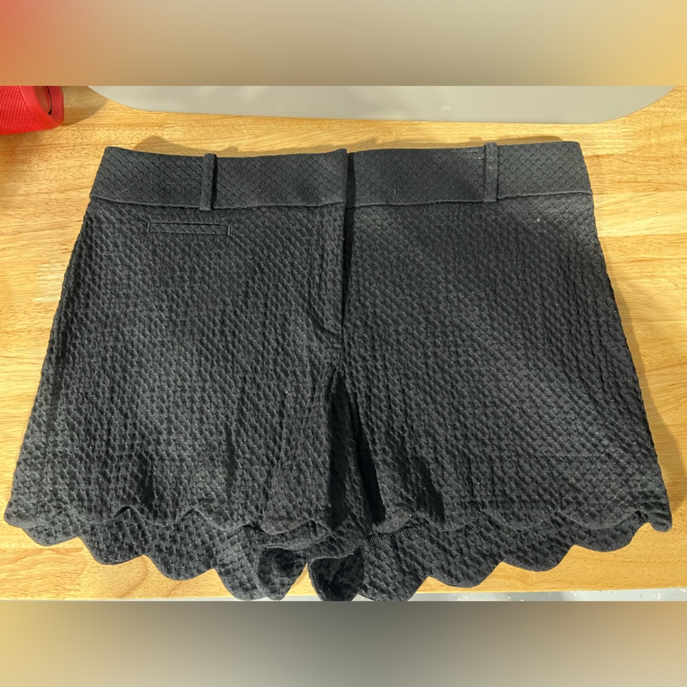 LOFT Riviera Scallop Shorts
